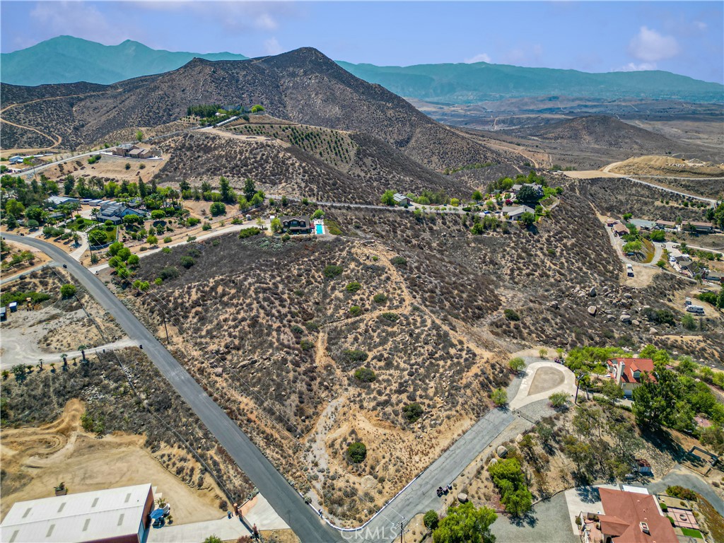 21436 Ridgedale Drive Lake Mathews, CA 92570 - Photo 3 of 13 a view of a city