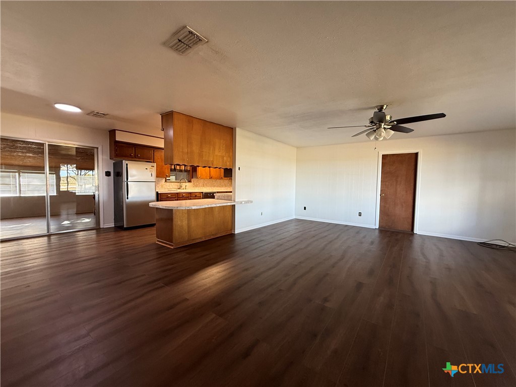 150 Sikes Road Port Lavaca, TX 77979 - Photo 11 of 34 Gallery Image 11