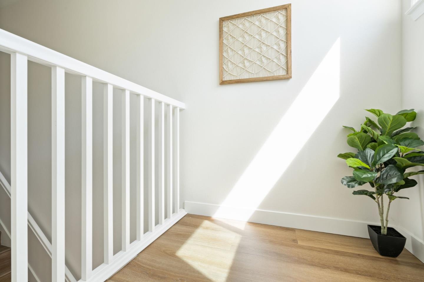 729 Cottage Court Mountain View, CA 94043 - Photo 34 of 41 a view of entryway with a potted plant