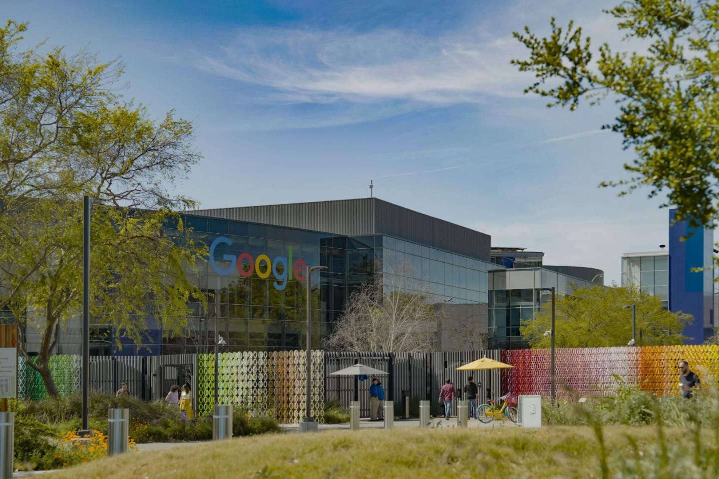 729 Cottage Court Mountain View, CA 94043 - Photo 40 of 41 a view of a house