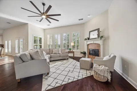 $650,000 | 9222 Hernshead Lane, Missouri City, TX 77459