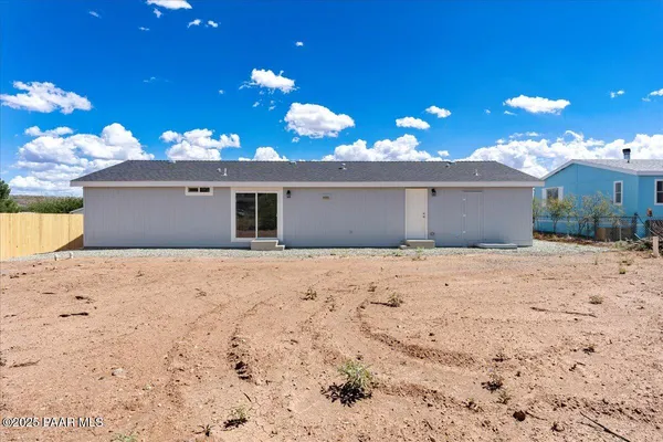 $260,000 | 15364 South Black Mountain Road, Mayer, AZ 86333