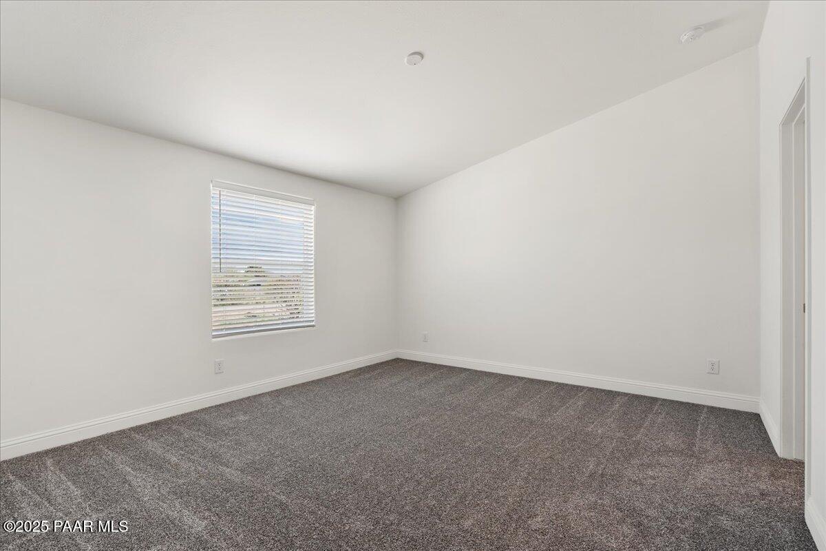 15364 South Black Mountain Road Mayer, AZ 86333 - Photo 6 of 11 18-Primary Bedroom