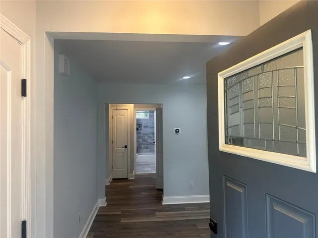 a view of an entryway of the house