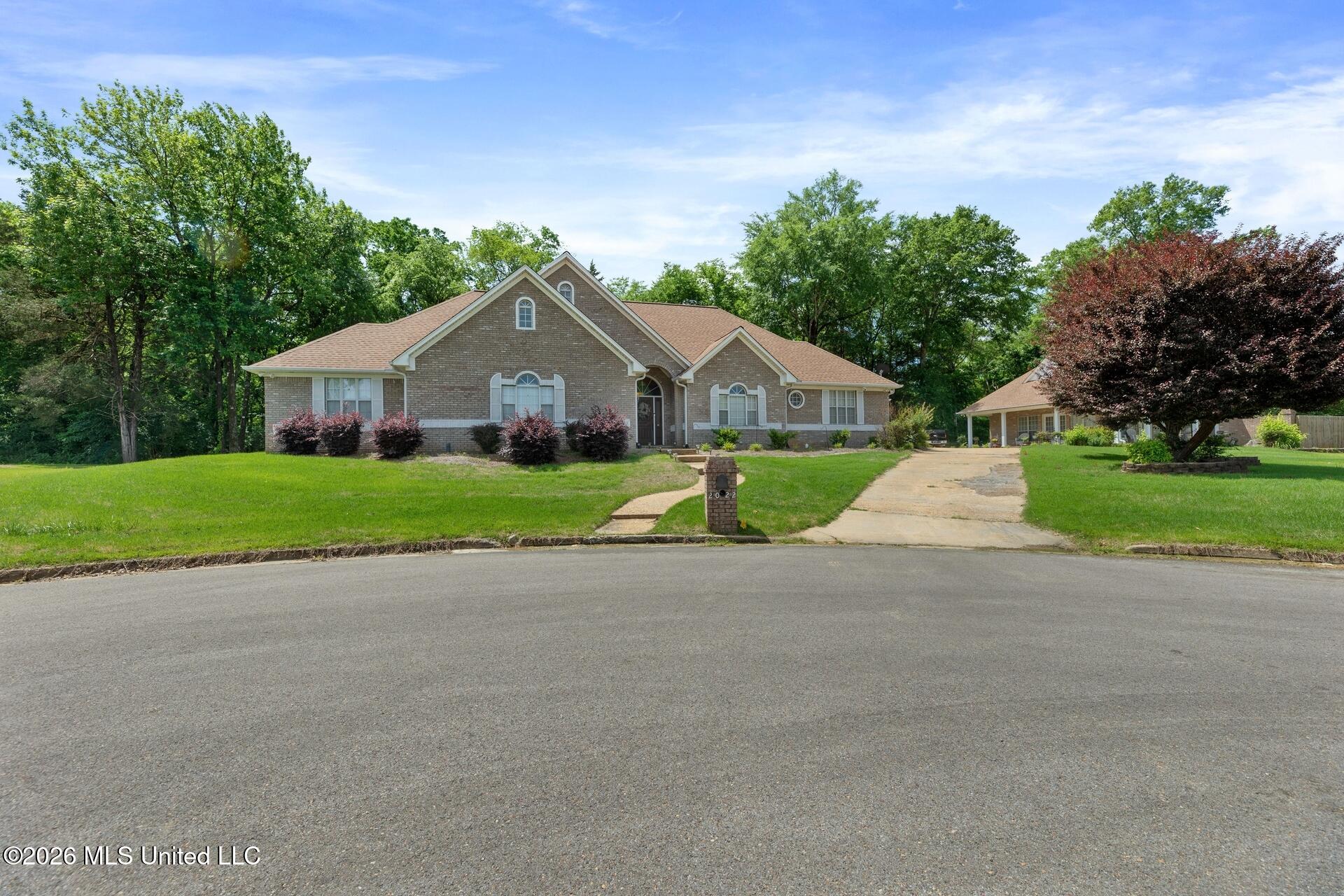 2022 Hummingbird Lane Tupelo, MS 38801 - Photo 1 of 41 1