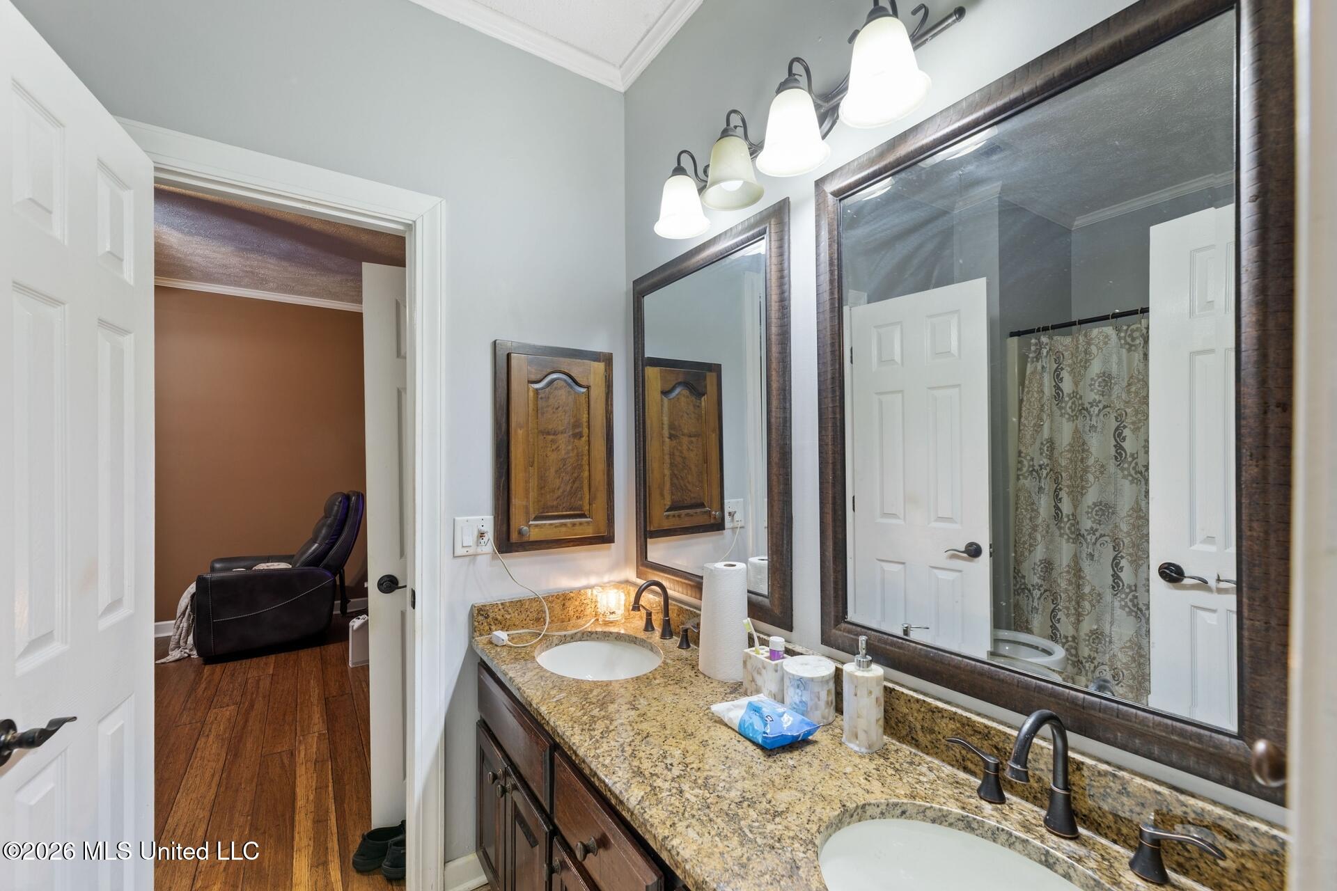 2022 Hummingbird Lane Tupelo, MS 38801 - Photo 17 of 41 1920x1280_100_1777976360079_177792464196