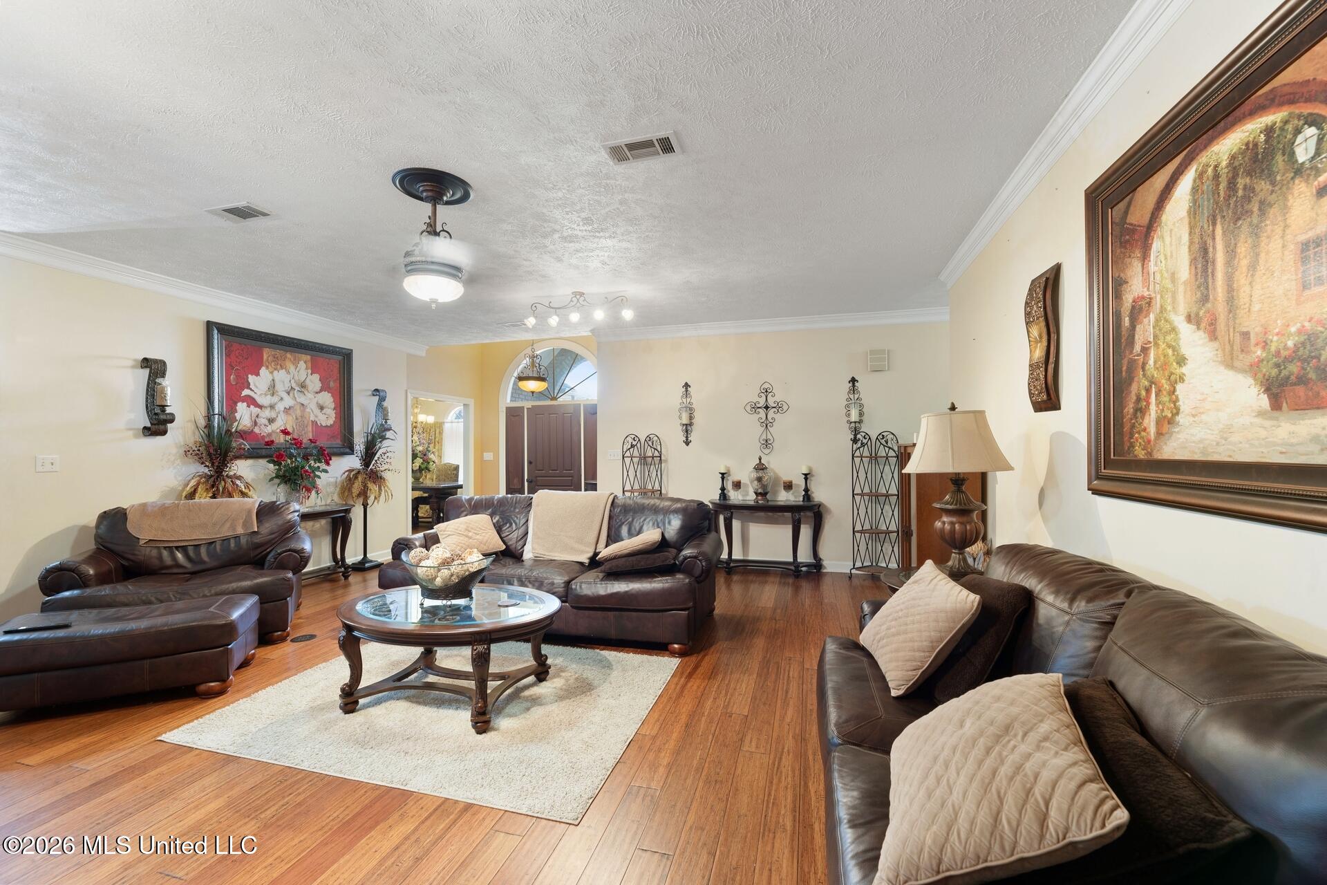 2022 Hummingbird Lane Tupelo, MS 38801 - Photo 6 of 41 1920x1280_100_1777976362401_177792476150