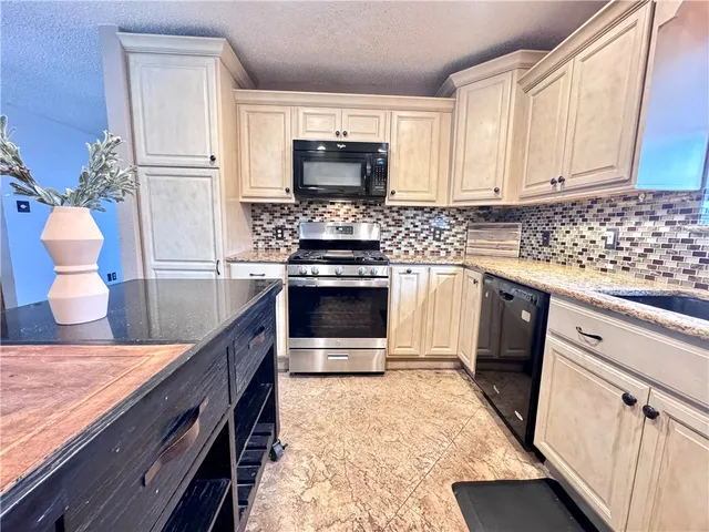 $405,000 | 5320 County Road 73A, Robstown, TX 78380