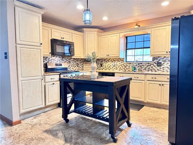 $405,000 | 5320 County Road 73A, Robstown, TX 78380