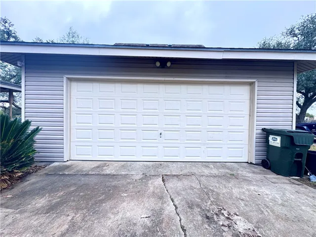 $405,000 | 5320 County Road 73A, Robstown, TX 78380