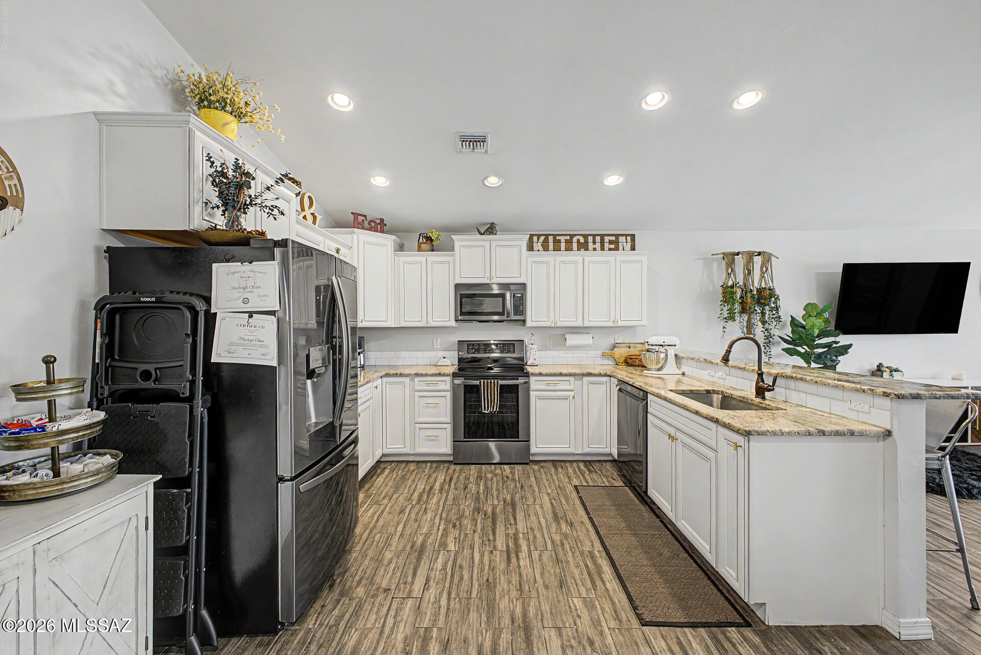1146 West Las Lomitas Road Tucson, AZ 85704 - Photo 13 of 50 Kitchen