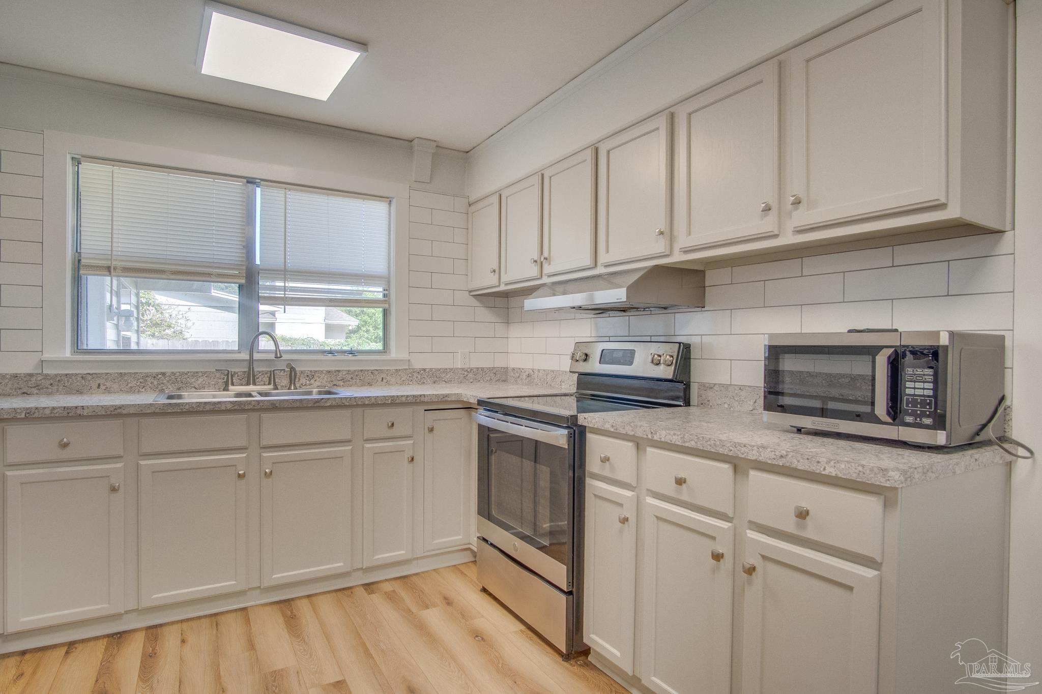 3371 Wellington Road Pensacola, FL 32504 - Photo 10 of 39