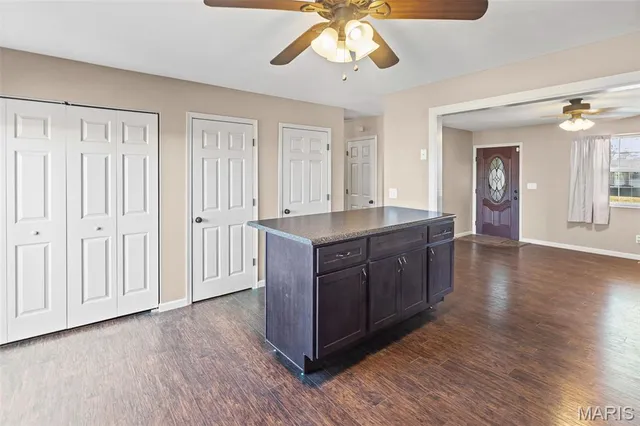 $175,000 | 802 Coral Drive, Fairview Heights, IL 62208