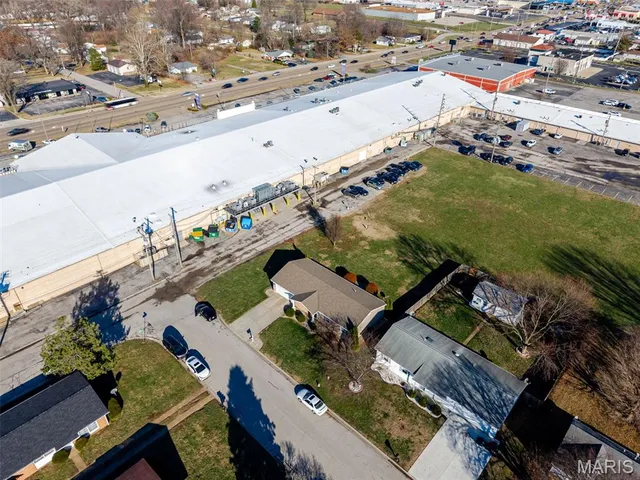 $175,000 | 802 Coral Drive, Fairview Heights, IL 62208