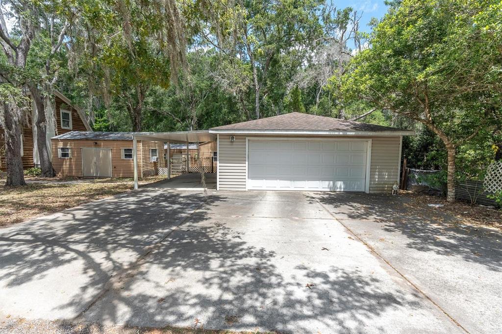 10411 Chip Lane New Port Richey, FL 34654 - Photo 4 of 32