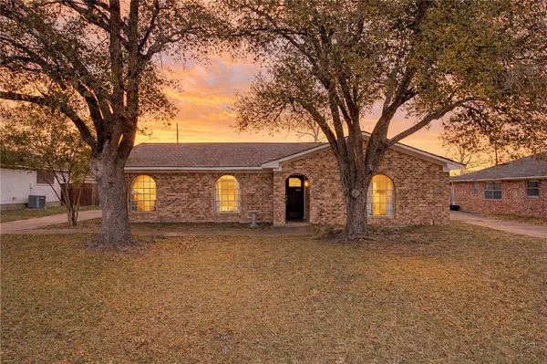 $335,000 | 2909 Woodmeadow Drive, Bryan, TX 77802