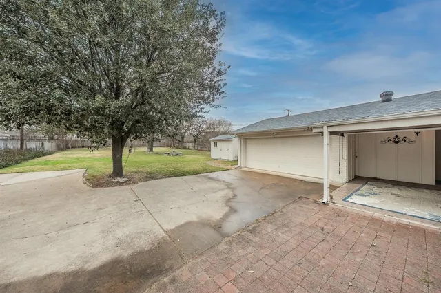 $411,999 | 1633 Martha Drive, Bedford, TX 76022