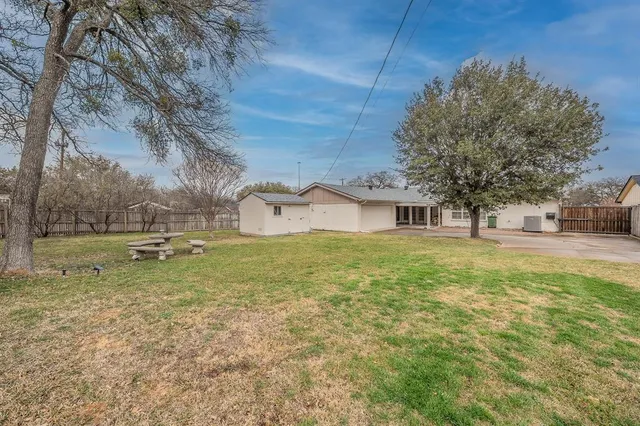 $411,999 | 1633 Martha Drive, Bedford, TX 76022