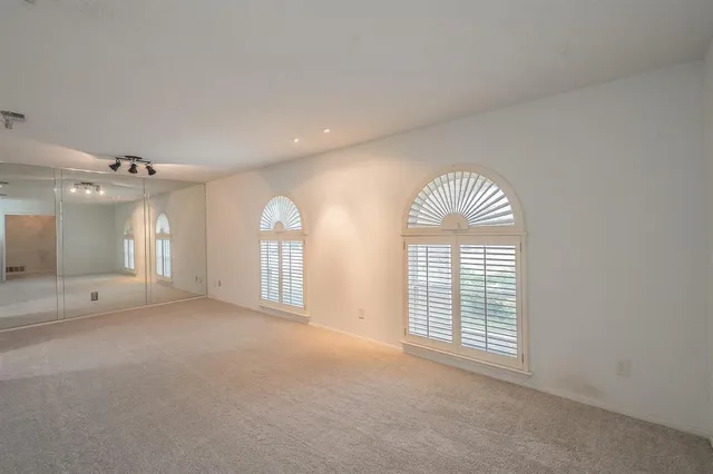 $411,999 | 1633 Martha Drive, Bedford, TX 76022