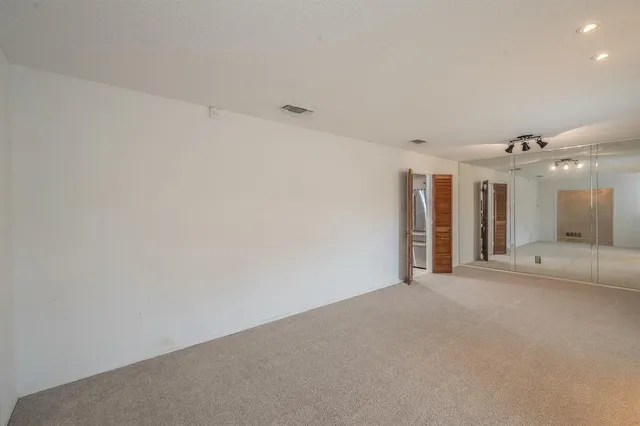 $411,999 | 1633 Martha Drive, Bedford, TX 76022