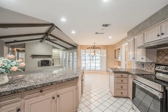 $411,999 | 1633 Martha Drive, Bedford, TX 76022