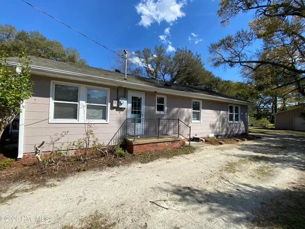 $1,850 | 4130 Lake Avenue, Wilmington, NC 28403