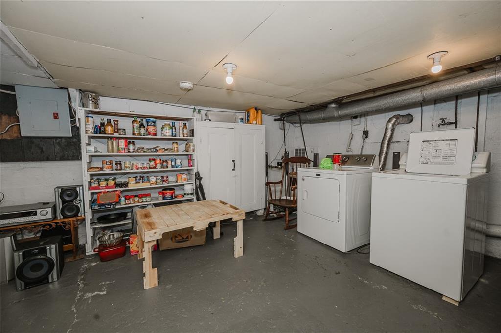 242 North 10th Street Indiana, PA 15701 - Photo 18 of 18 a utility room with dryer and washer