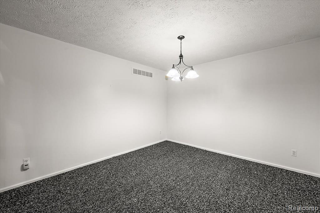 6583 Ridgeview Drive Clarkston, MI 48346 - Photo 20 of 65