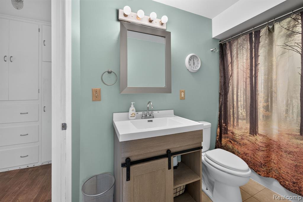7077 West Frances Road Flushing, MI 48433 - Photo 24 of 50