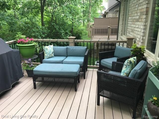 4203 Oak Arbor Crest Court, Unit 16 Rochester, MI 48306 - Photo 40 of 42