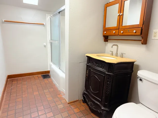 $229,900 | 1514 Carlisle Avenue, Racine, WI 53404