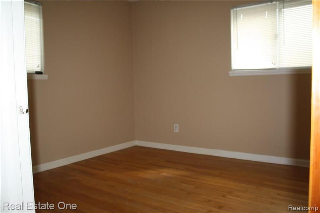 2633 Stephens Street Dearborn, MI 48124 - Photo 10 of 31