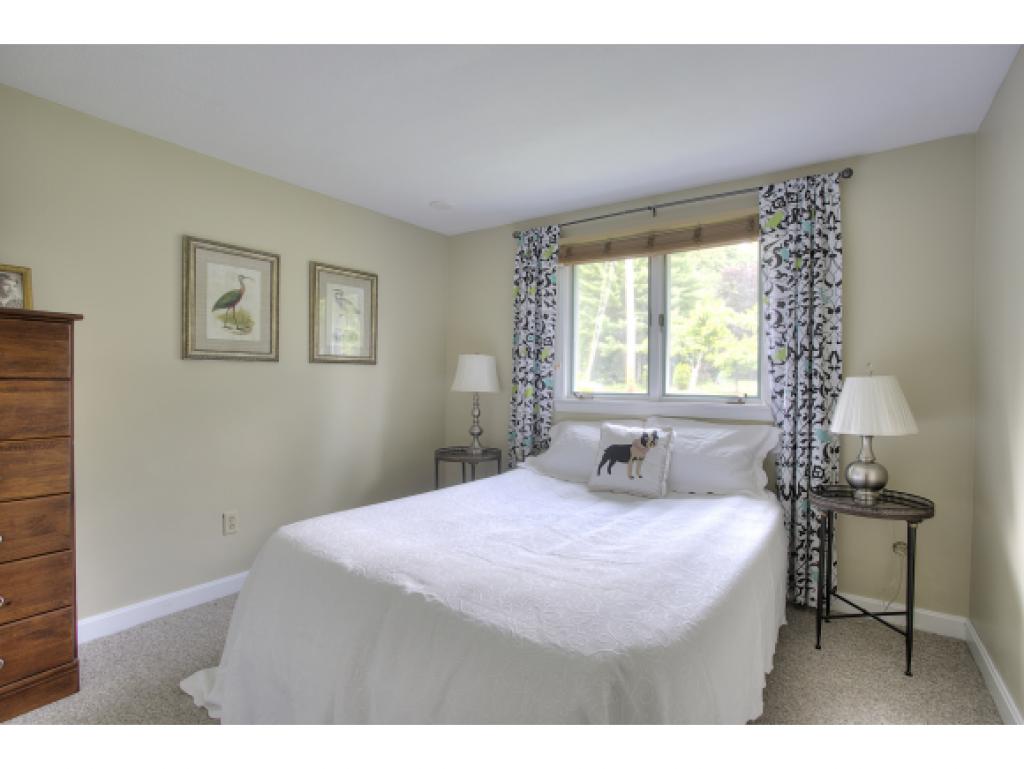 21 Sawmill Road Pelham, NH 03076 - Photo 25 of 30