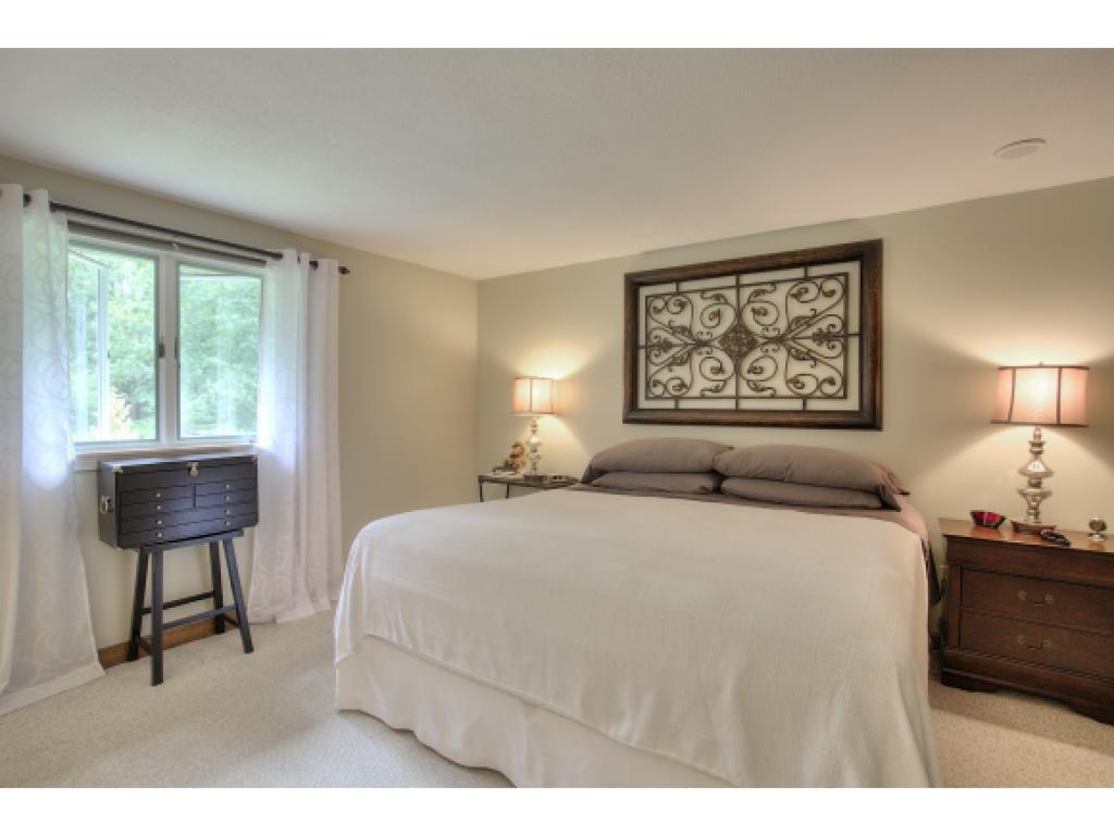 21 Sawmill Road Pelham, NH 03076 - Photo 27 of 30