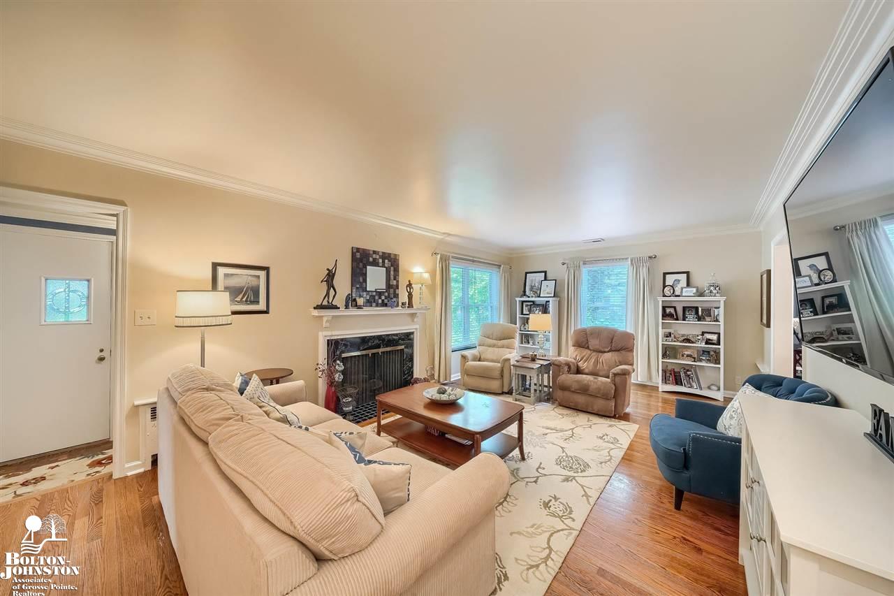 285 Moross Road Grosse Pointe Farms, MI 48236 - Photo 6 of 50