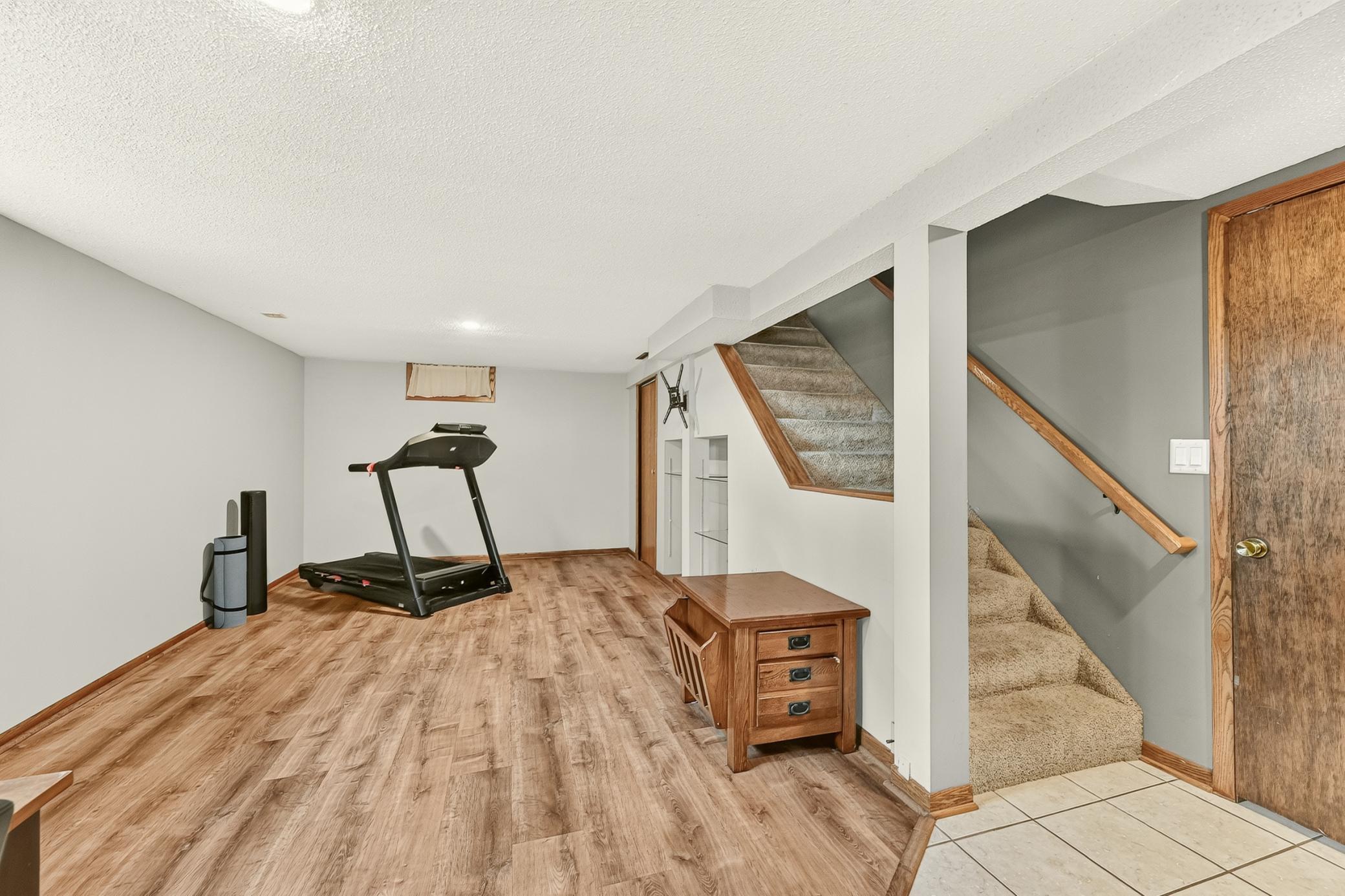 1810 25th Avenue Northwest Rochester, MN 55901 - Photo 17 of 38