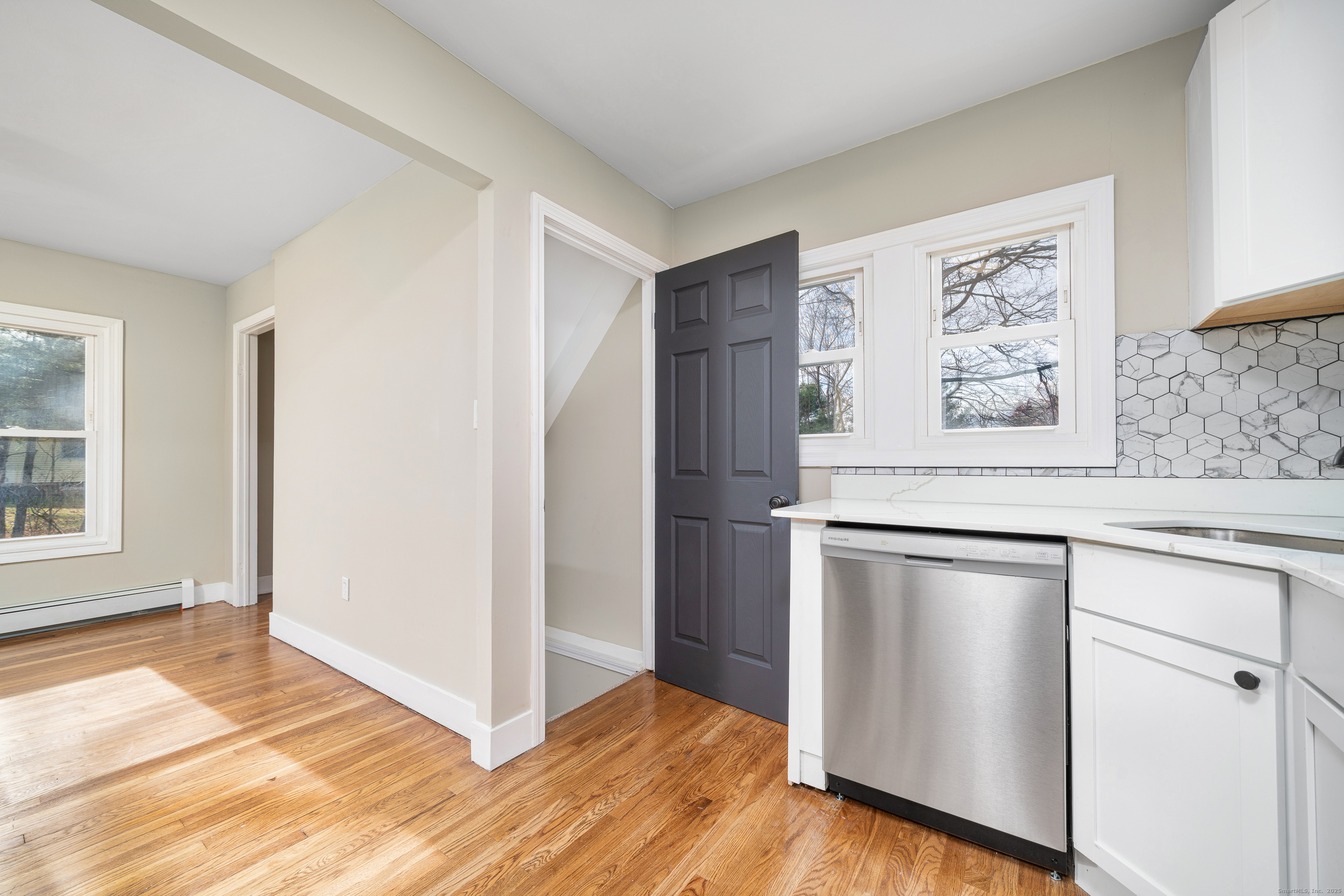 574 Butternut Street Middletown, CT 06457 - Photo 19 of 39