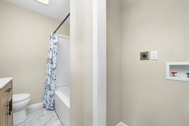 $365,000 | 574 Butternut Street, Middletown, CT 06457