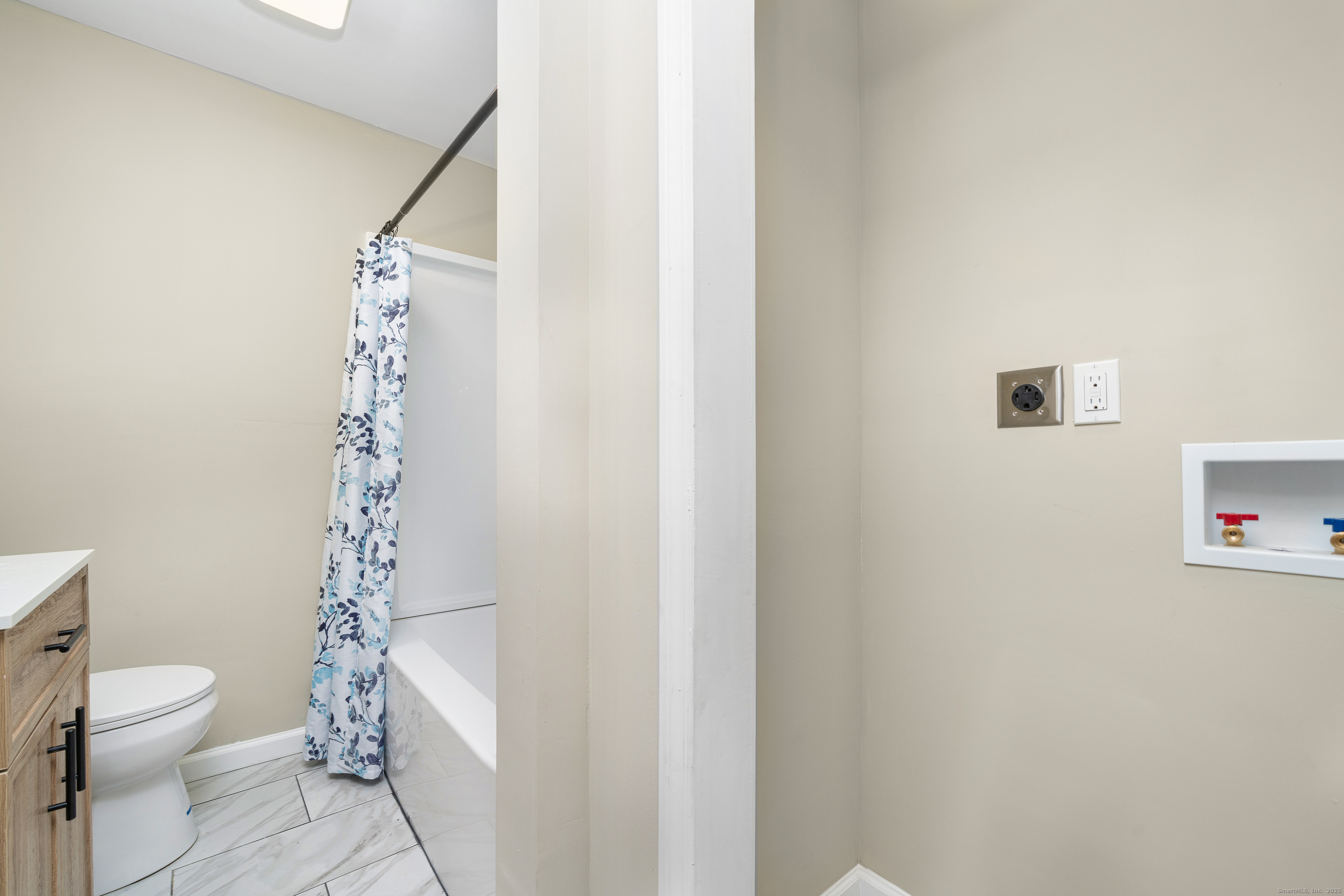 574 Butternut Street Middletown, CT 06457 - Photo 21 of 39