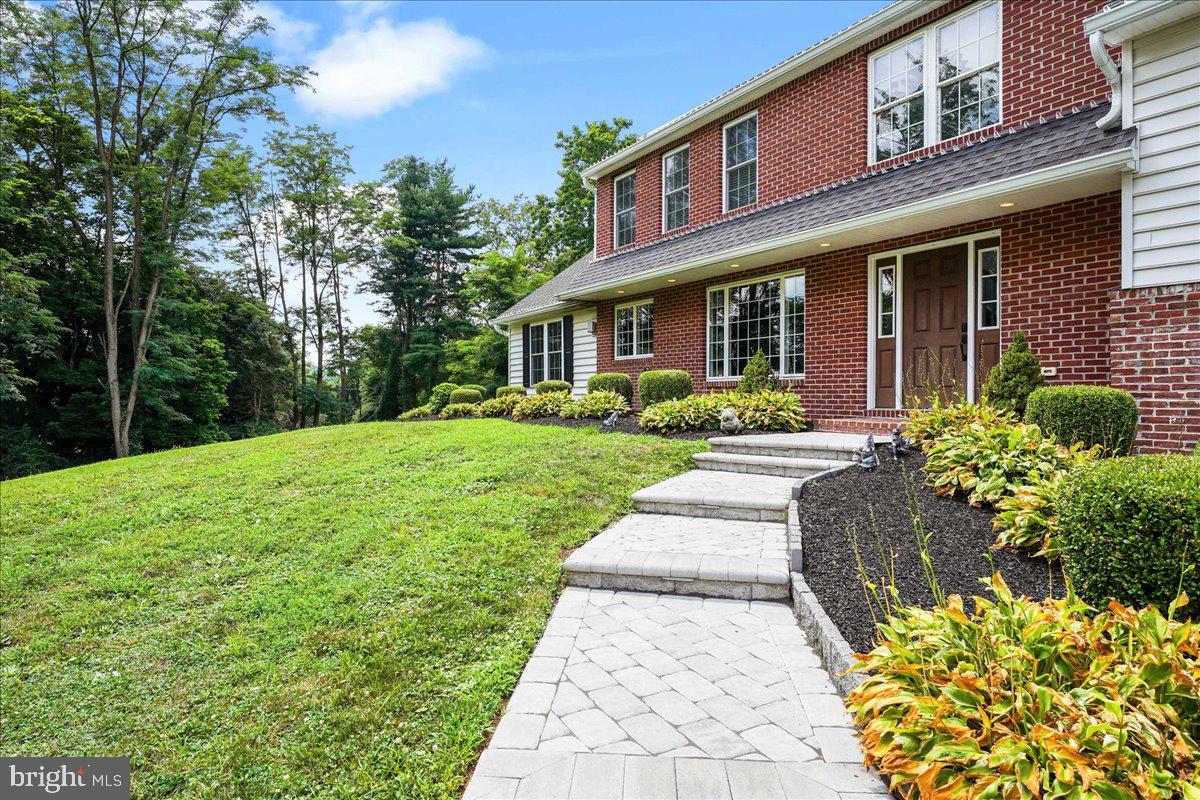 23 Hillendale Road Chadds Ford, PA 19317 - Photo 3 of 44