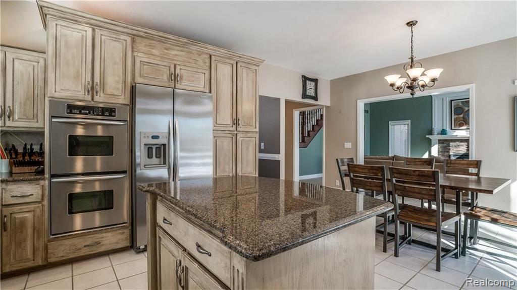 3687 Cedar Shake Drive Rochester Hills, MI 48309 - Photo 18 of 61