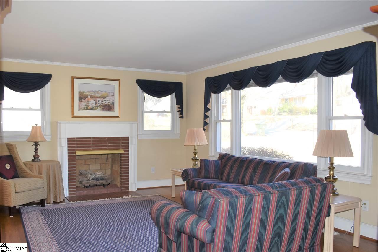 116 Keith Drive Greenville, SC 29607 - Photo 3 of 33 Gallery Image 3