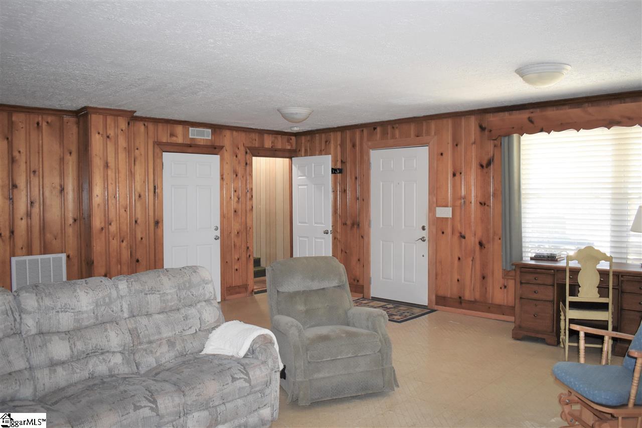 116 Keith Drive Greenville, SC 29607 - Photo 26 of 33 Gallery Image 26