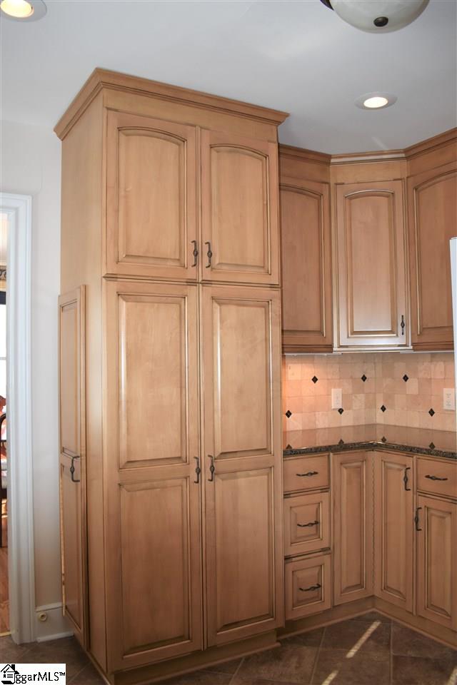 116 Keith Drive Greenville, SC 29607 - Photo 10 of 33 Gallery Image 10