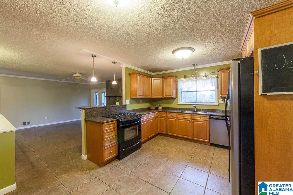 3009 Dolly Ridge Drive Birmingham, AL 35243 - Photo 11 of 42