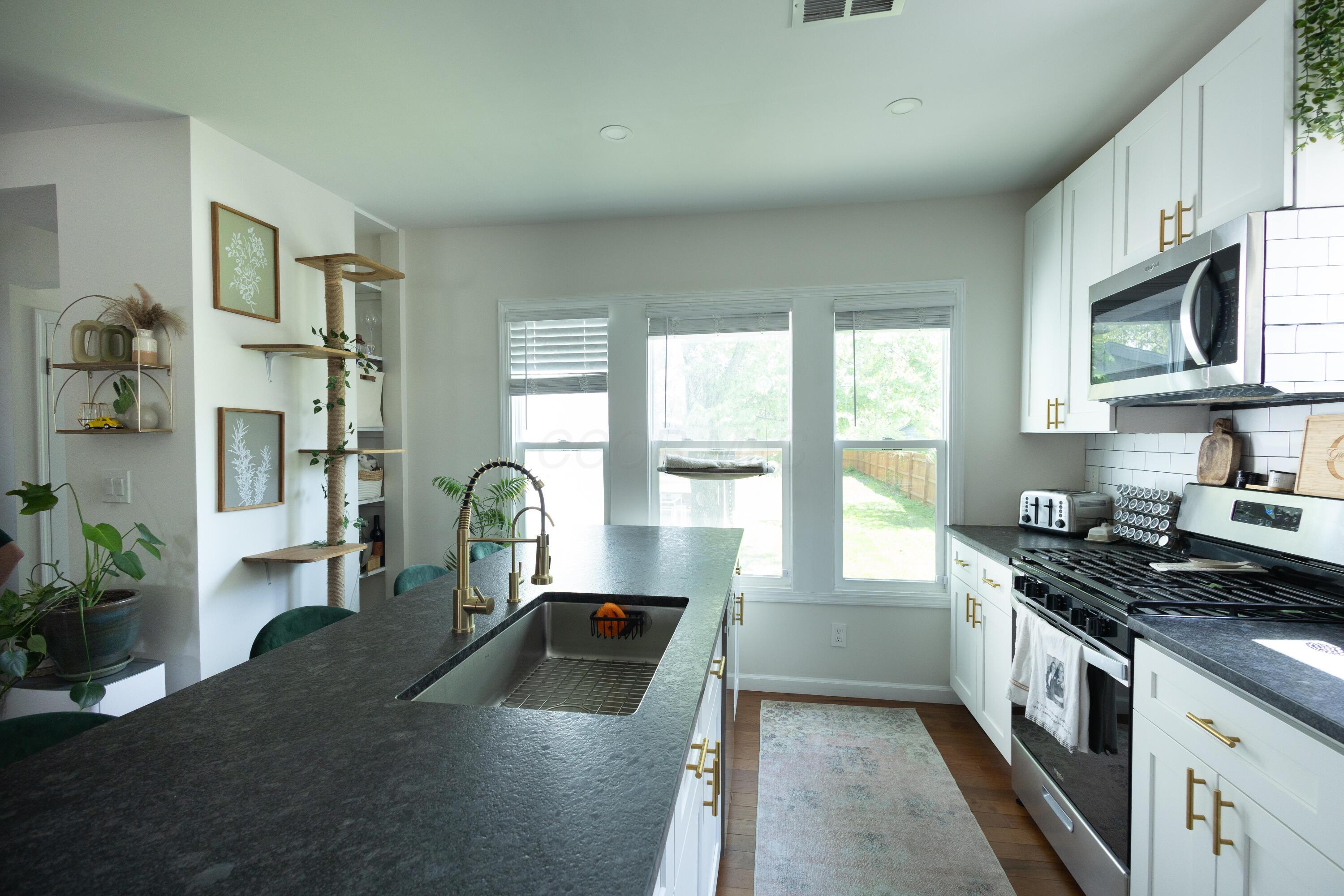 1136 Lockbourne Road Columbus, OH 43206 - Photo 14 of 37