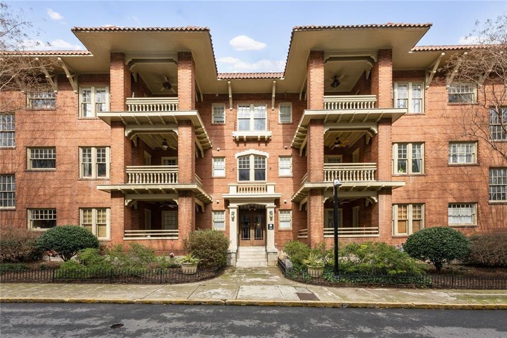 266 11th Street Northeast, Unit 203 Atlanta, GA 30309 - Photo 44 of 50 a front view of multiple houses