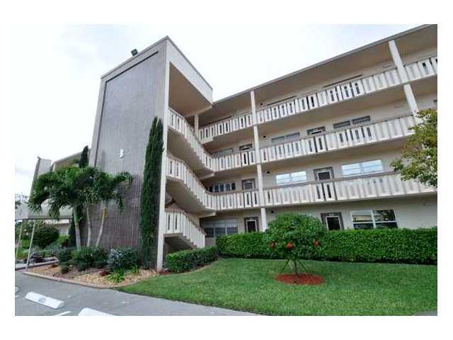 1026 Wolverton East, Unit 1026 Boca Raton, FL 33434 - Photo 1 of 6 Primary Photo