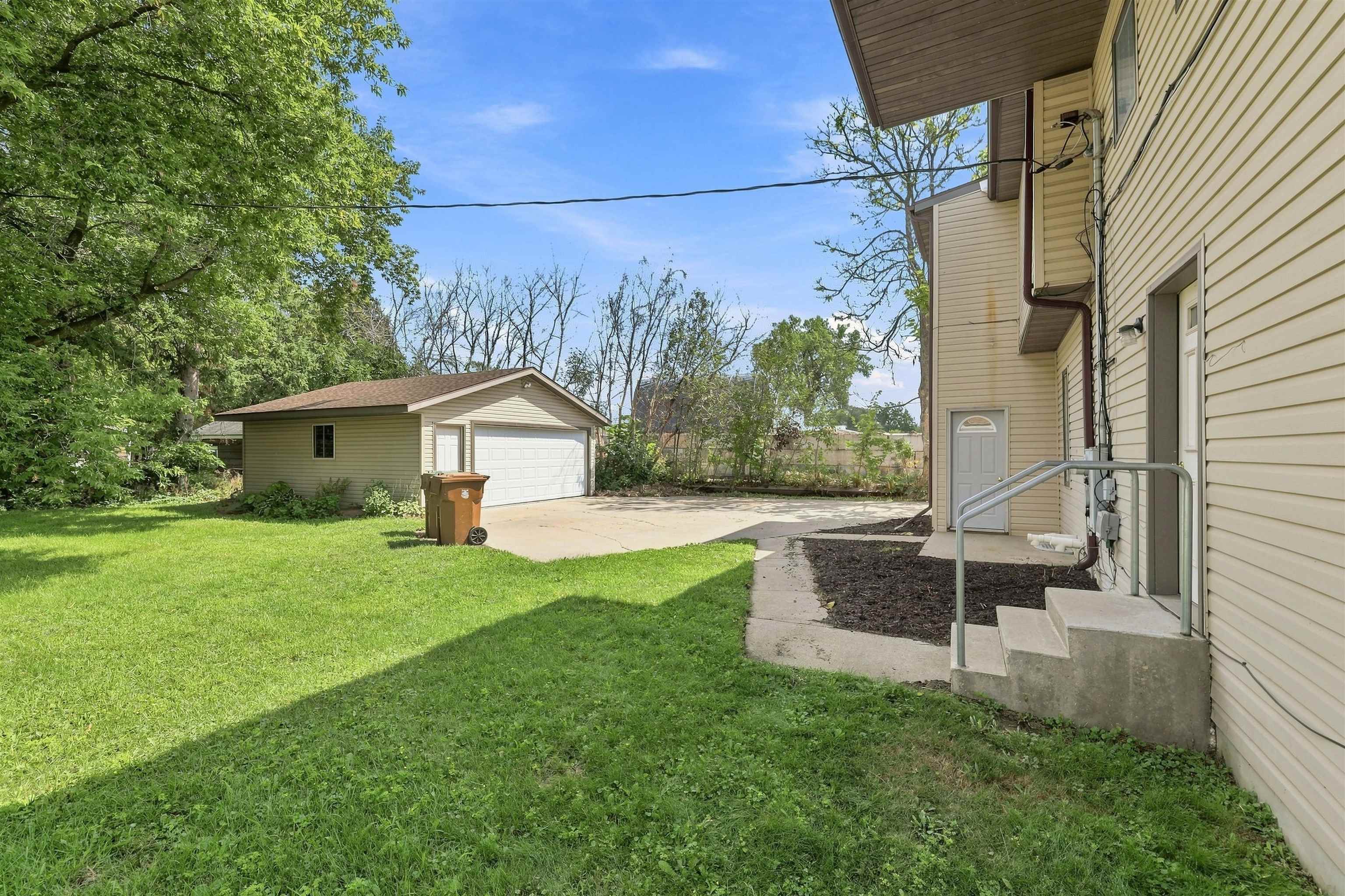 2165 Prairie Street Stevens Point, WI 54481 - Photo 5 of 47 Gallery Image 5