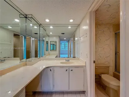 $190,000 | 806 Cypress Grove Lane, Unit 303, Pompano Beach, FL 33069